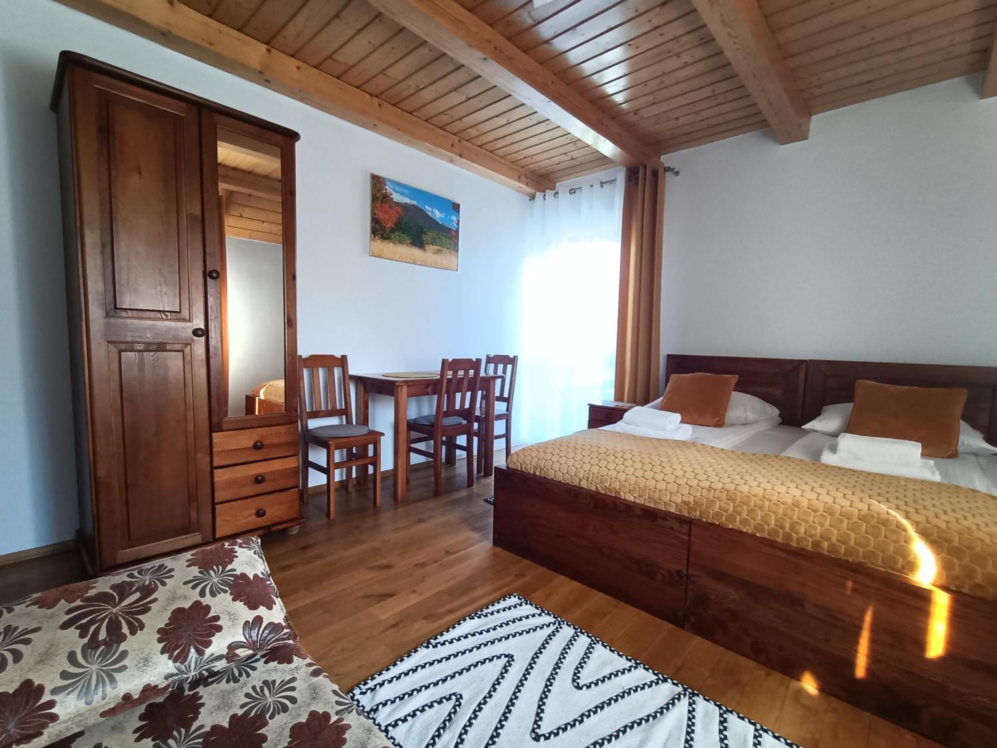 Mala Chatka Ветлина Номер фото